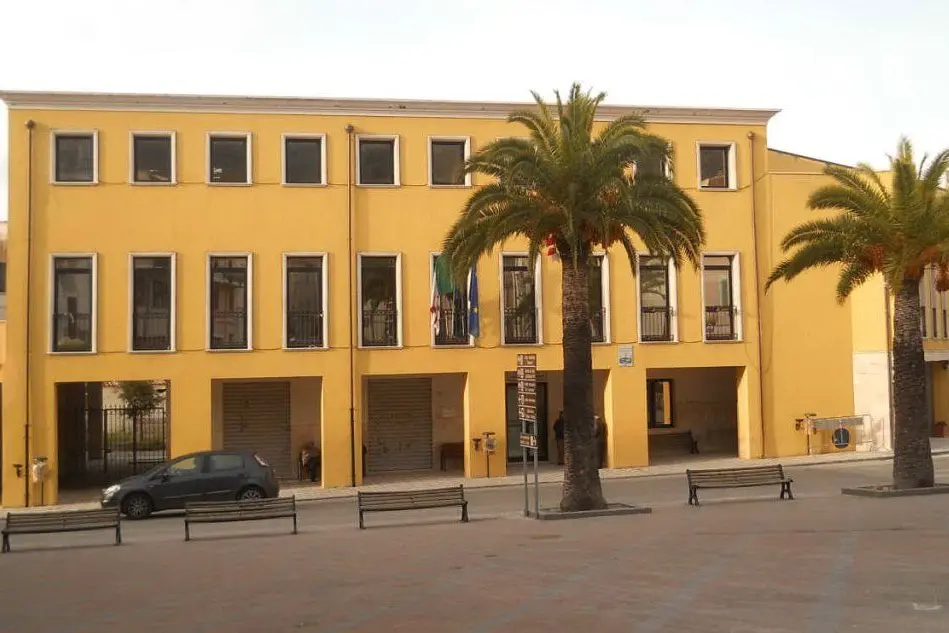 Il municipio (Foto A.Caria)