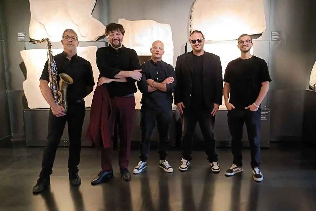 Michele Vargiu, il secondo da sinistra, col quartetto jazz (foto ufficio stampa)