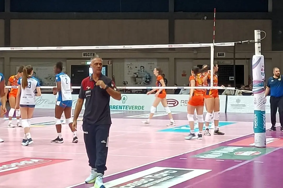 Guadalupi a bordo campo durante una partita dell’Hermaea (foto Ilenia Giagnoni)