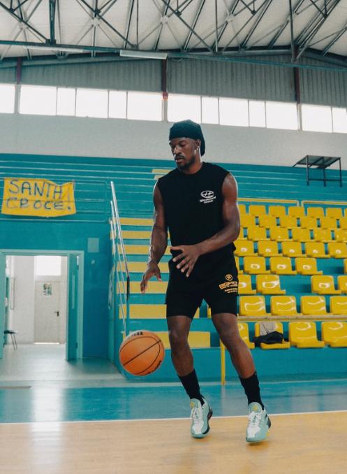 Sorpresa a Olbia: la stella Nba Jimmy Butler si allena al PalaDatome