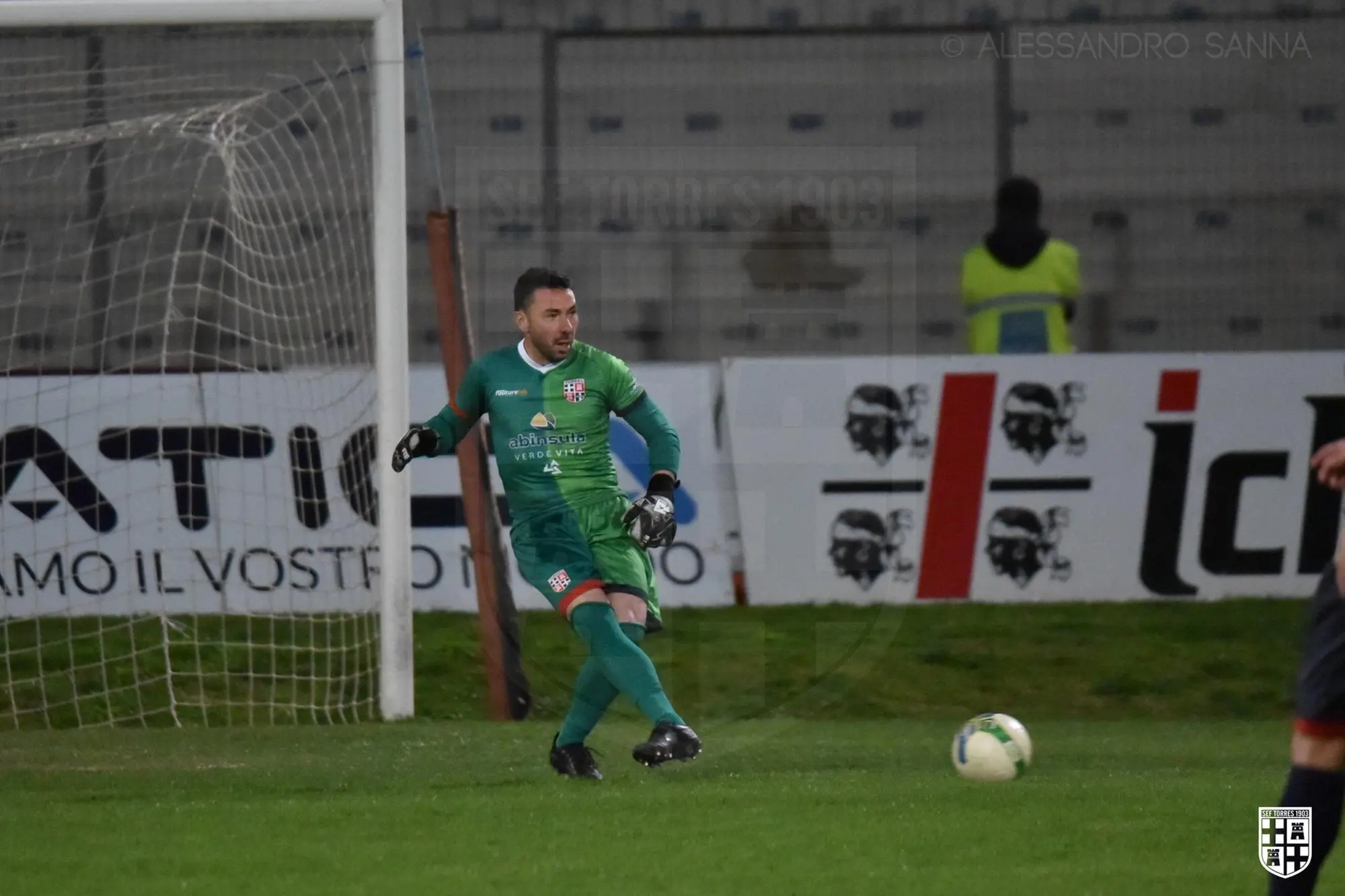 Il portiere Garau, titolare in questo finale di stagione (foto Torres-A. Sanna)