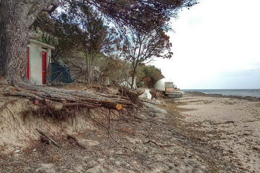 Mareggiata del 21 gennaio, spiaggia devastata a Santa Margherita di Pula