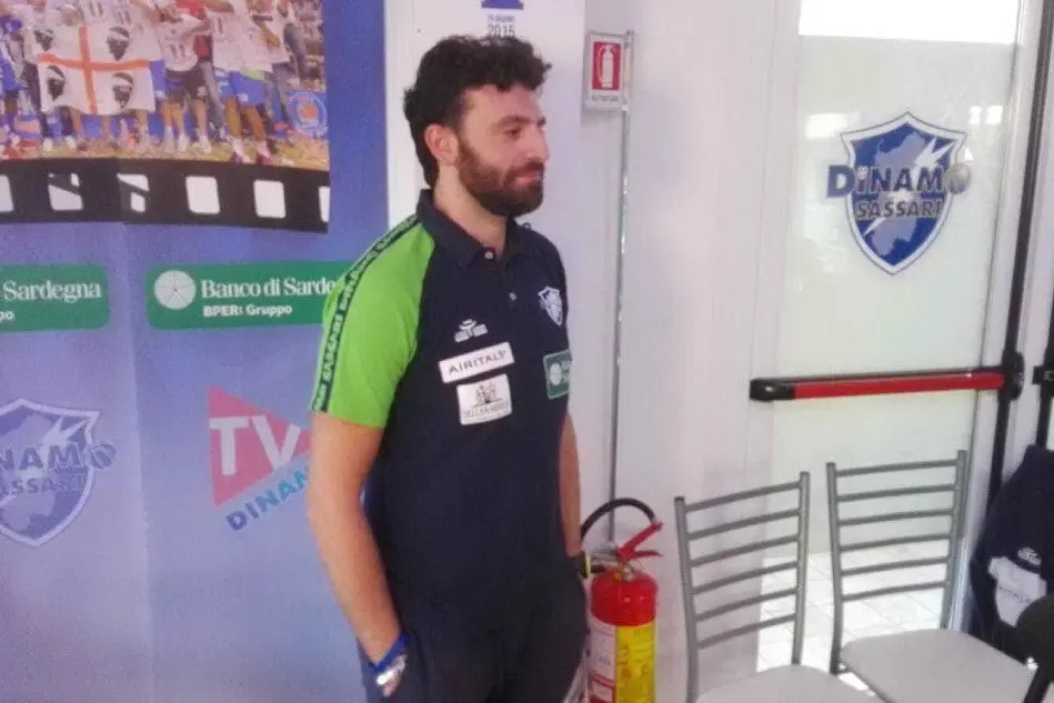 Il vice allenatore della Dinamo, Edoardo Casalone (foto - L'Unione Sarda - Marras)