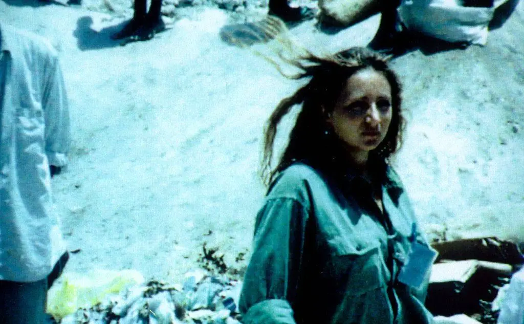 Giornalista e fotoreporter del Tg3, viene assassinata a Mogadiscio, in Somalia, il 20 marzo 1994