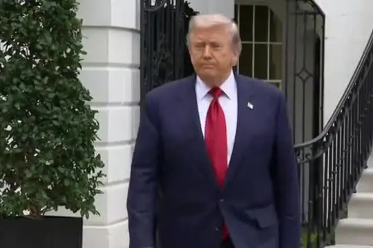 Trump: risposta Iran "totalmente inaccettabile". Il 13 in Cina da Xi