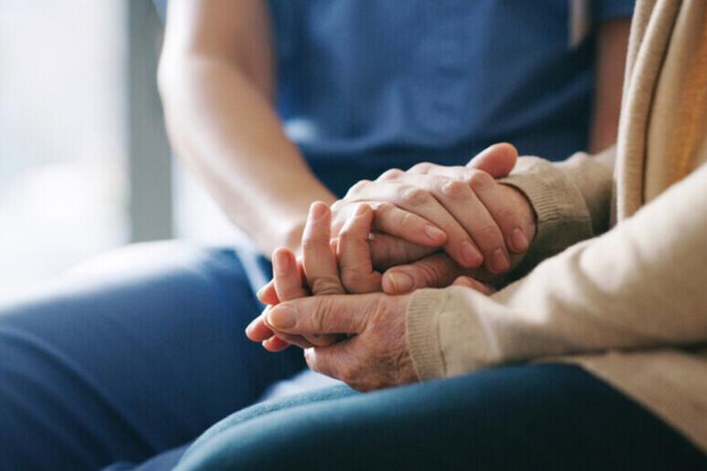 Palau: anziani e digitale, il divario da colmare