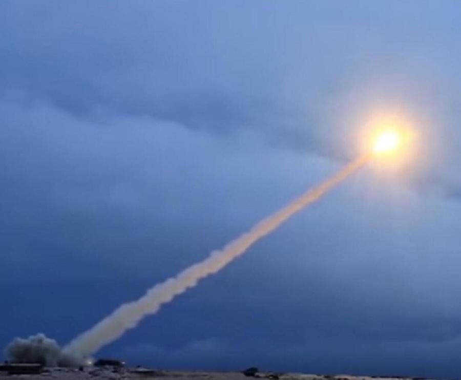Putin testa un missile a propulsione nucleare e avanza nel Donetsk