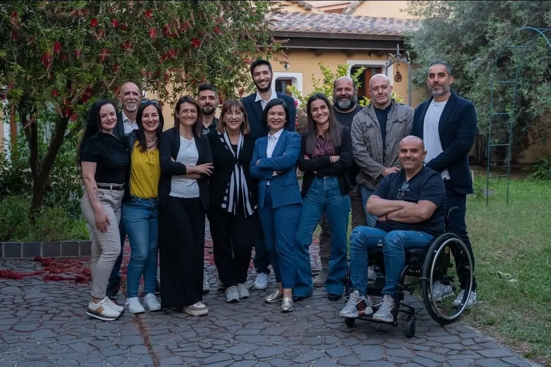 La sindaca Alessia Puddu con gli assessori e i consiglieri eletti nella lista Serdiana Noa