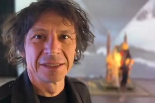Le armi, i dittatori, la fine del mondo: David Cerny a Venezia