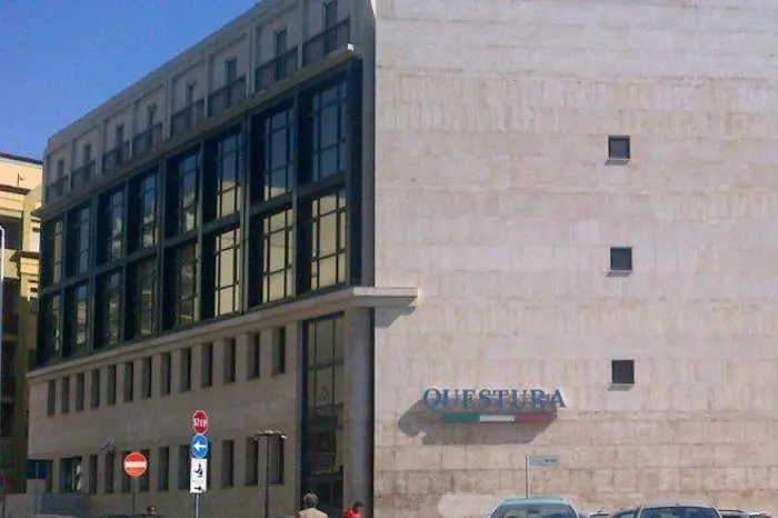 Das Polizeipräsidium von Cagliari (Ansa)