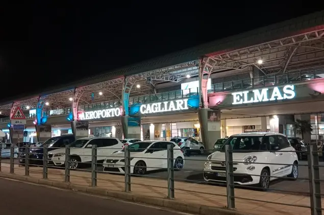 L'aeroporto di Elmas.