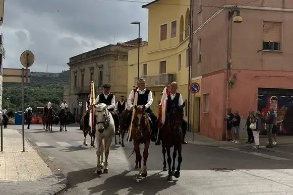 Cavalli sfilano all'Ardia di Sorso (foto concessa)