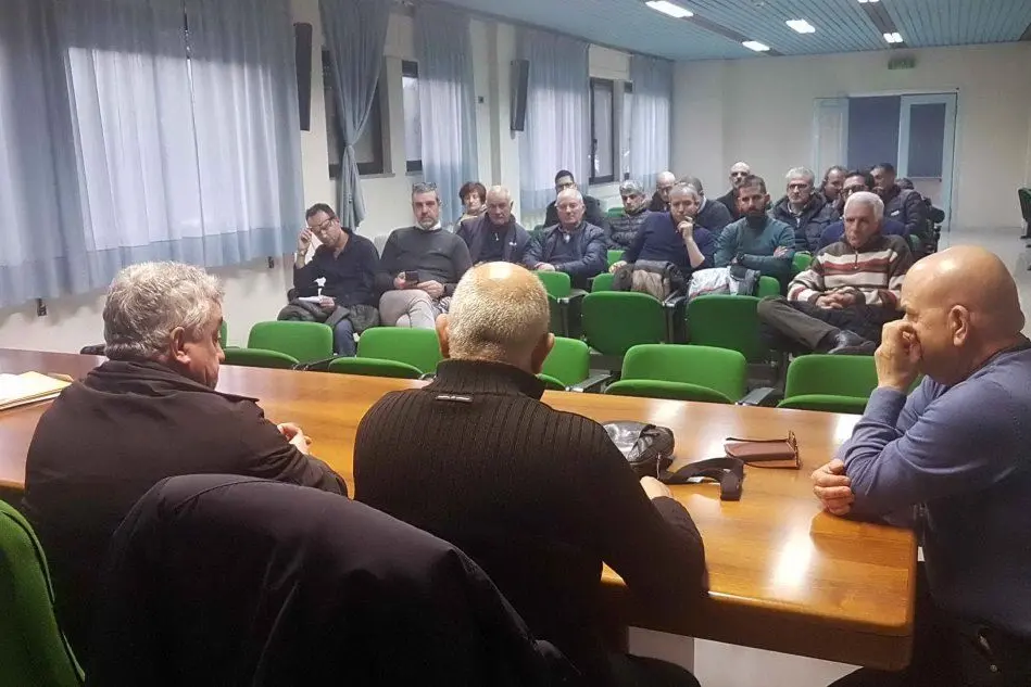La riunione dei sindaci del comitato di distretto ad Ales (foto Antonio Pintori)