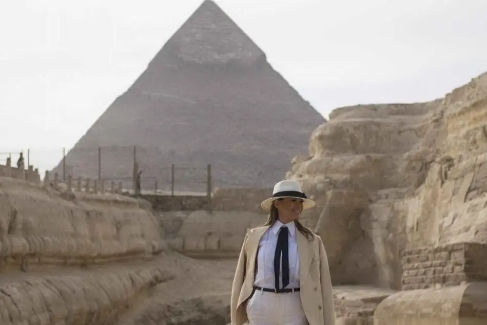 Melania Trump in Egitto (Ansa)