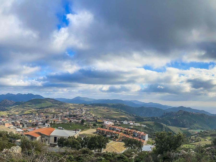 Burcei, strada provinciale 21 dissestata: appello alla Città metropolitana