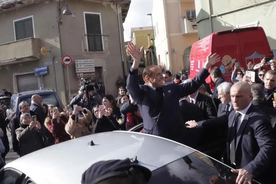 Berlusconi a Burcei (Foto Max Solinas)