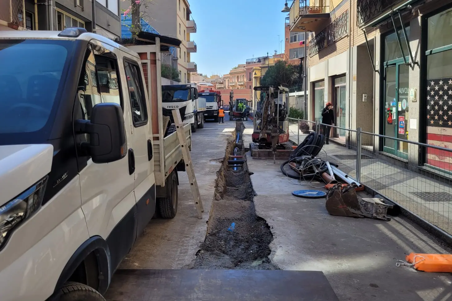 Il cantiere di Abbanoa in via Einaudi a Cagliari