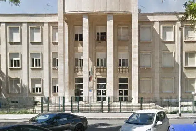 Il Liceo Dettori (Foto da Google maps)