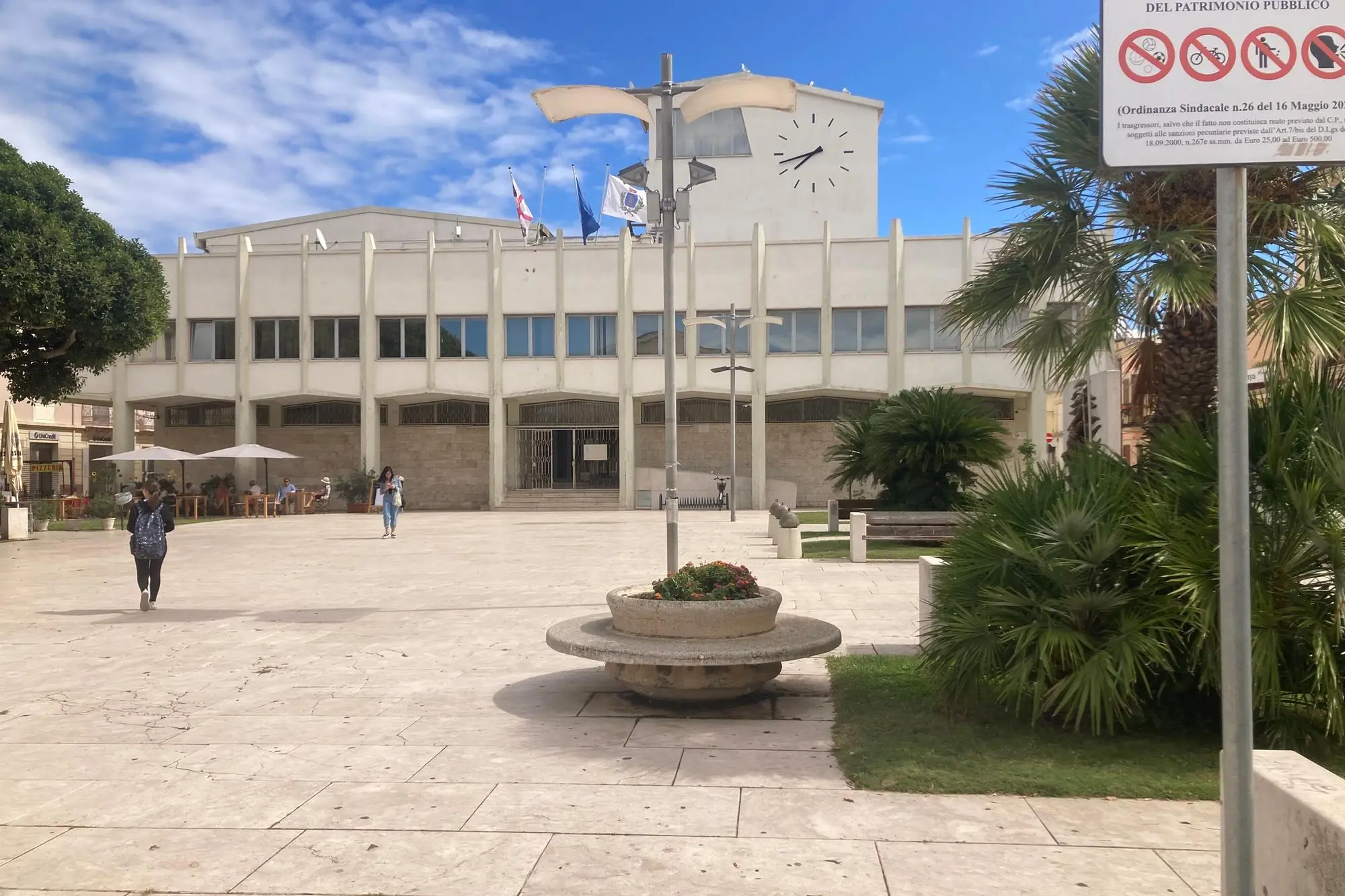 Municipio di Porto Torres (foto Pala)