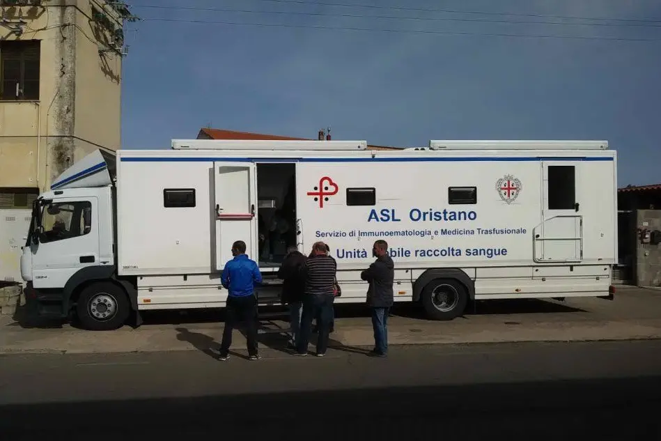 Un'edizione precedente dell'iniziativa solidale a Gonnosnò (foto Pintori)