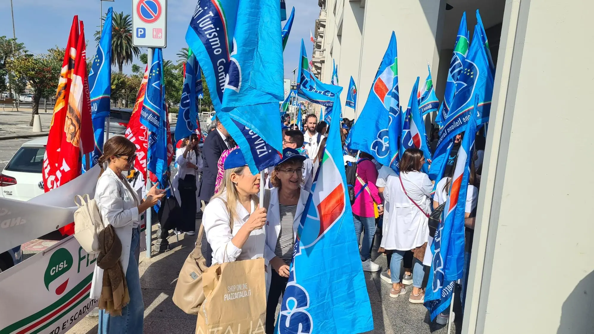 La protesta a Cagliari dei farmacisti sardi (15 -10 - 2025 Fr.Me.)