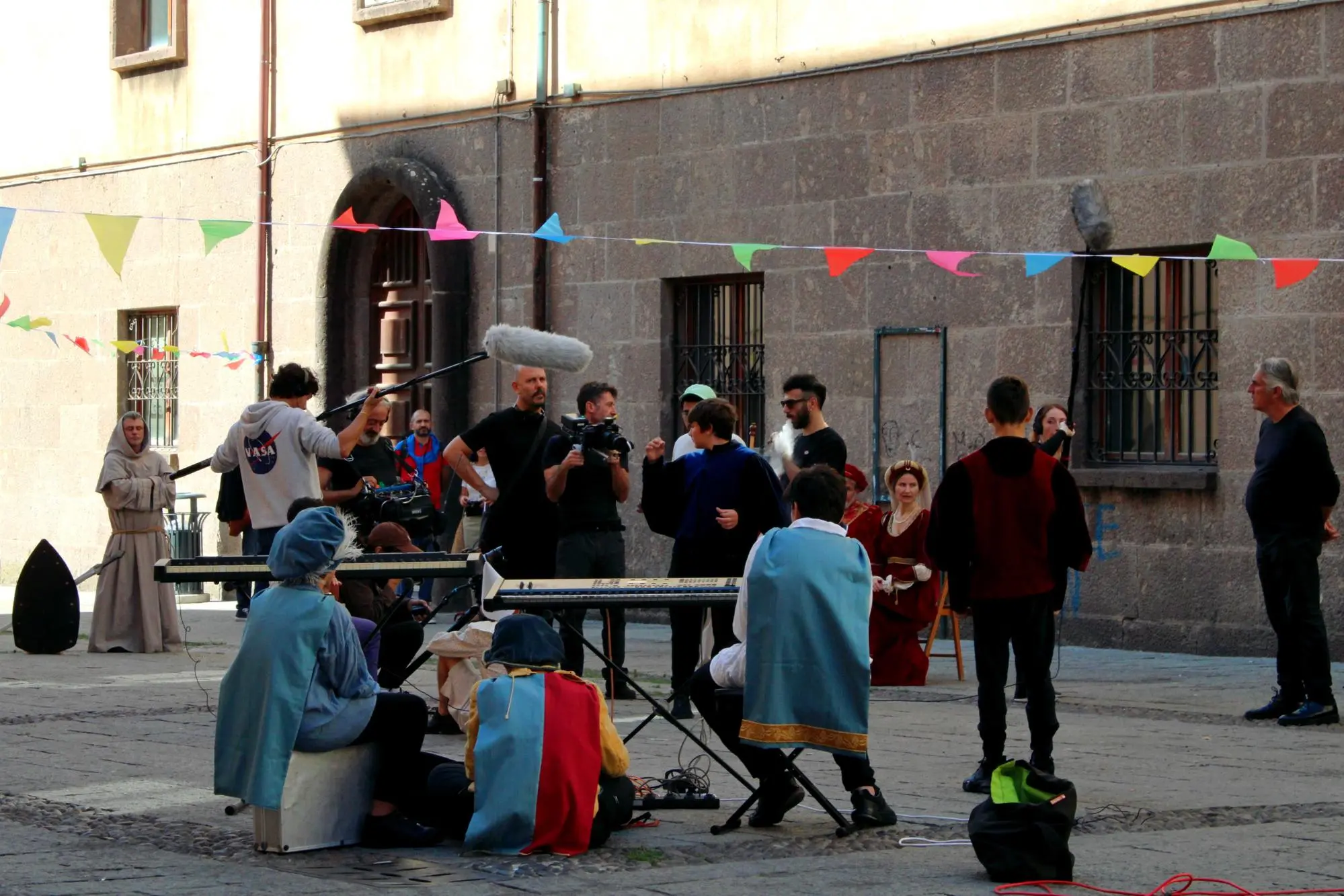 Prime riprese al centro storico di Sassari per il film Romeo e Giulietta (foto concessa)