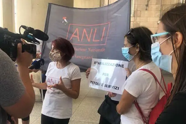 La protesta dei docenti (Ansa)