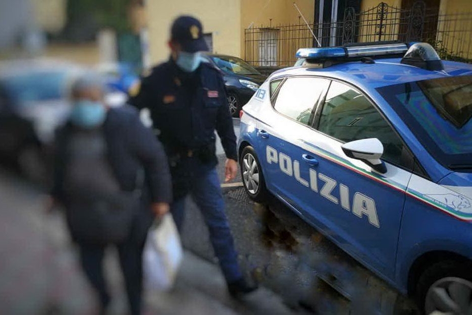 Ha un malore in strada mentre va a messa: Cagliari, soccorsa una donna