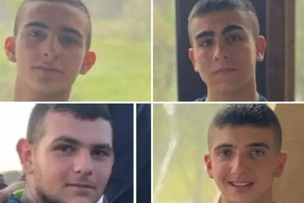 Da sinistra: Michele Soddu, Marco Innocenti, Michele Coinu e Lorenzo Figus, i giovani scomparsi nello schianto della Sp 69 a Fonni