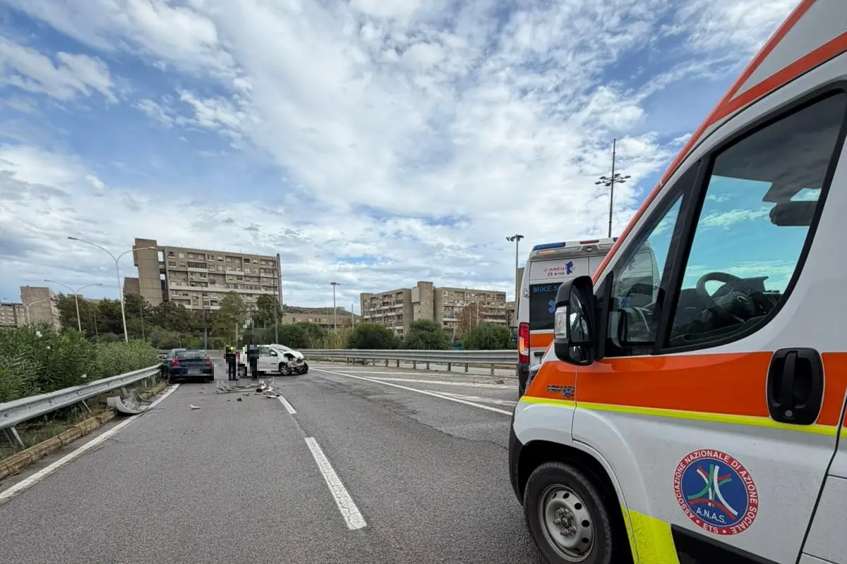 L'incidente in viale Ferrara a Cagliari (L'Unione Sarda)