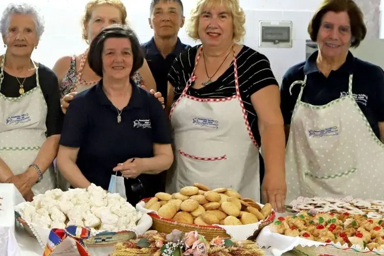 Le concorrenti a Villanova Monteleone