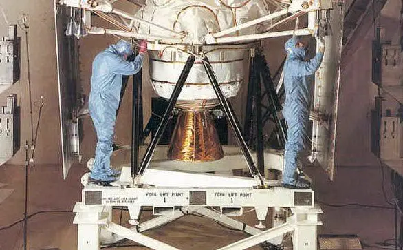 La navicella viene spedita dallo Space Shuttle per analizzare il Pianeta