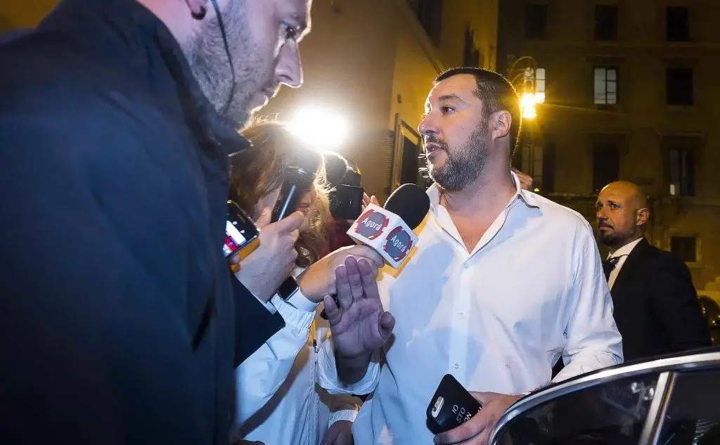 L'arrivo di Matteo Salvini a Palazzo Chigi (Ansa)