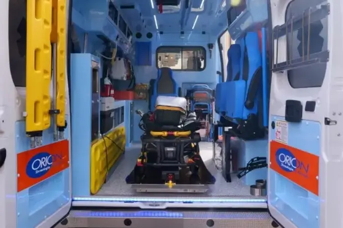 Un'ambulanza
