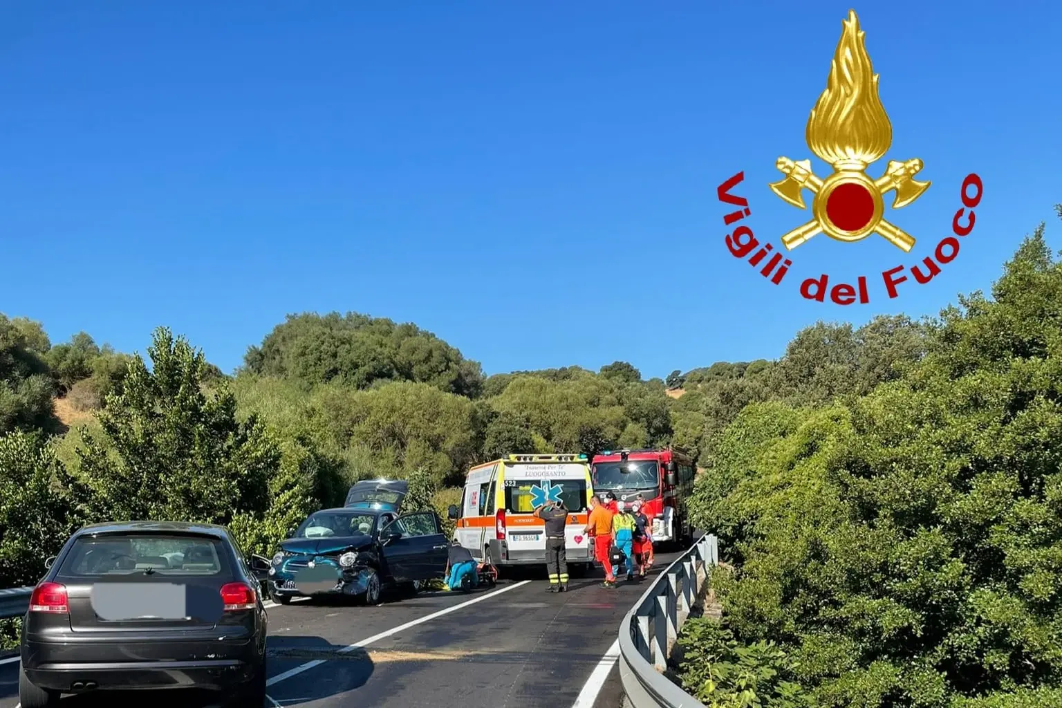 L'incidente a Tempio (foto Vigili del fuoco)