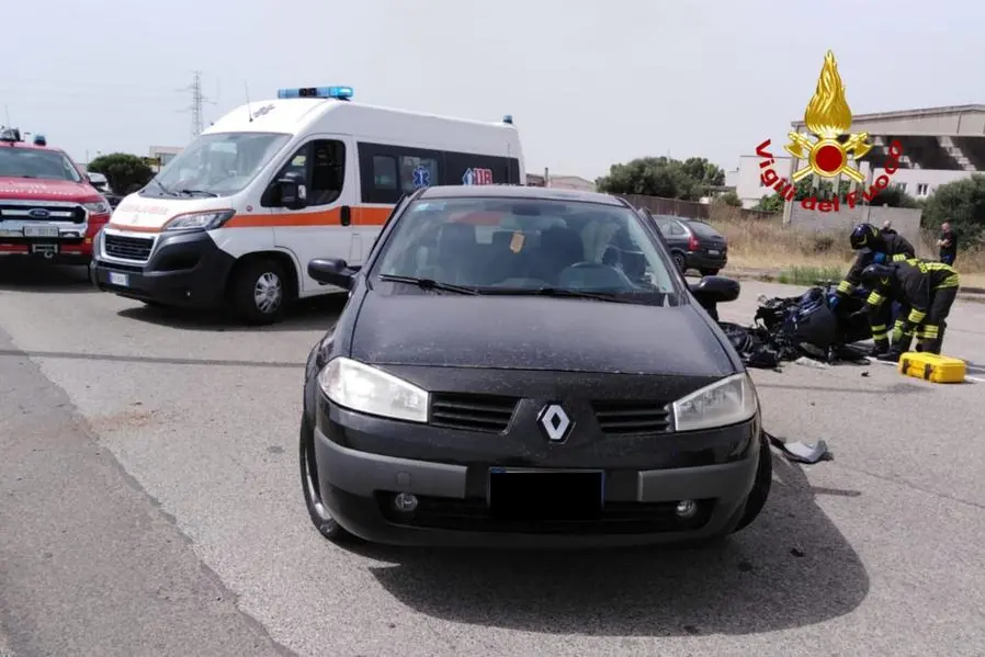 L'incidente (foto Vigili del fuoco)