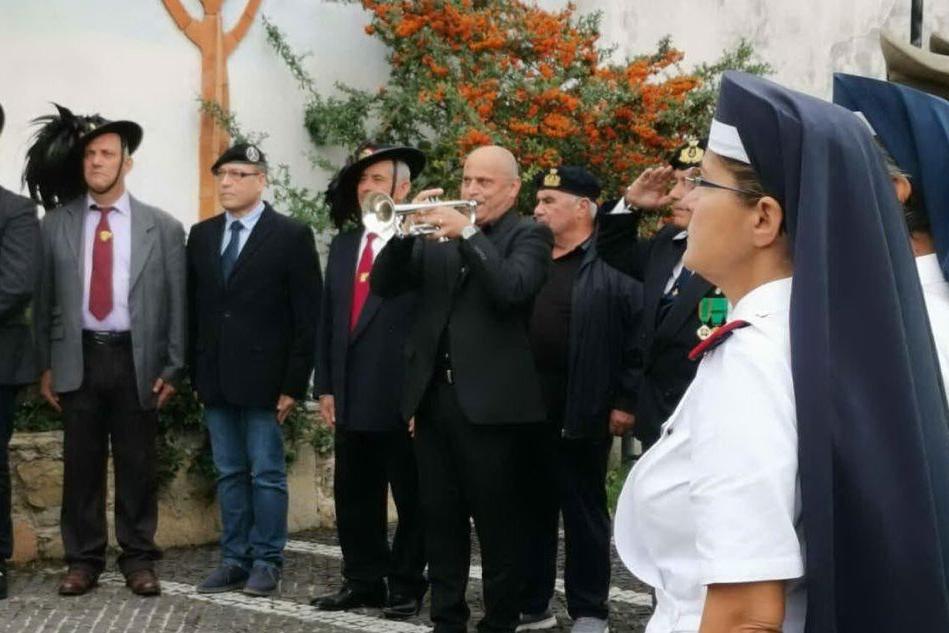Un momento della cerimonia (foto L'Unione Sarda - Serreli)