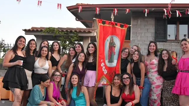 https://immagini.unionesarda.it/version/c:NDdlZWY1YjAtMWYwMC00:YjExYzI1NmUtYzNkNi00/image.webp?f=16:9