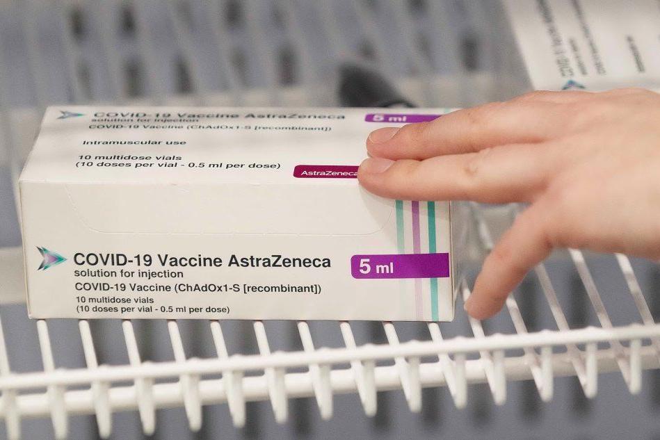 Covid, Sudafrica approva il vaccino AstraZeneca