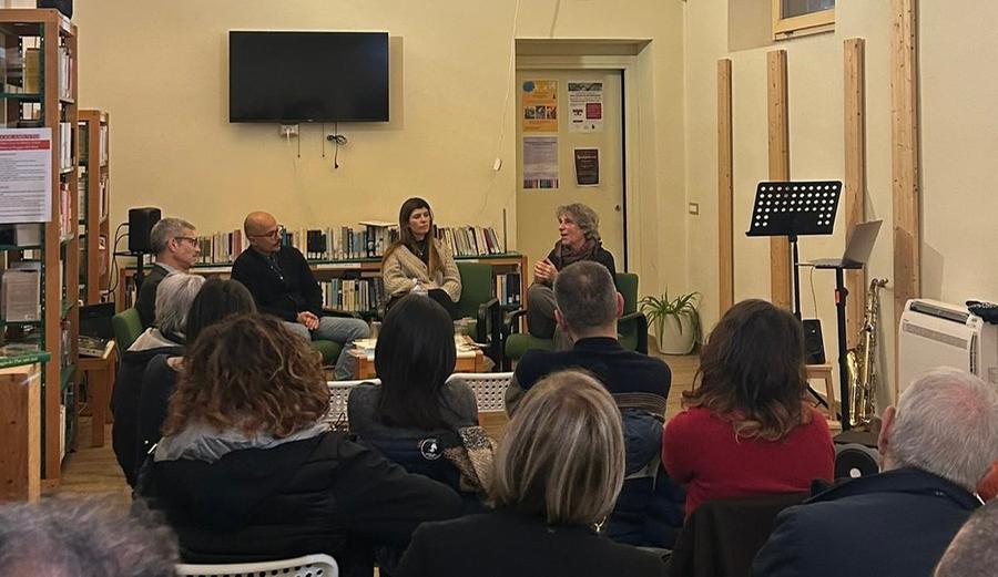 Prosegue la rassegna bilingue “Libburus e Contus”: ospite Monsignor Gianfranco Zuncheddu