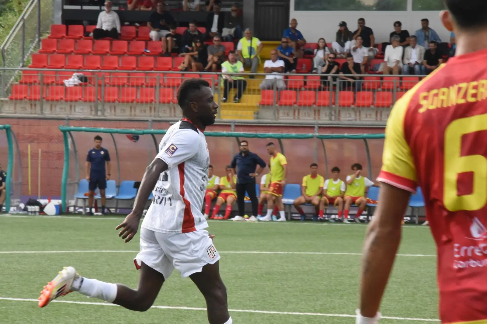 Diakite, autore del gol in rovesciata che è valso il pareggio (foto ufficio stampa Bra)