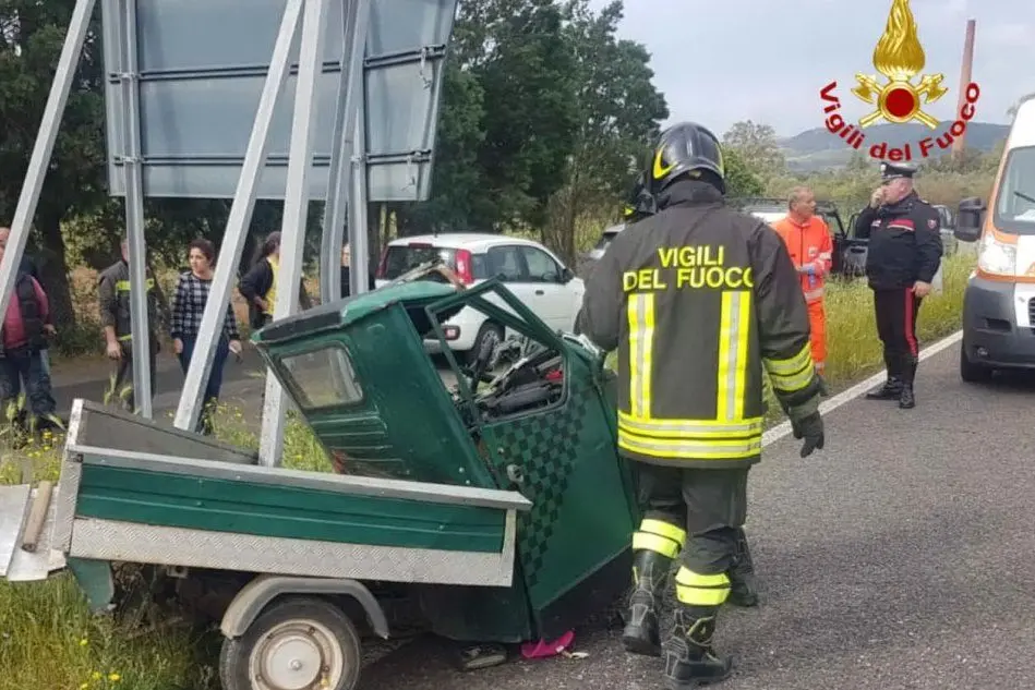 Il luogo dell'incidente (Foto Vigili del fuoco)