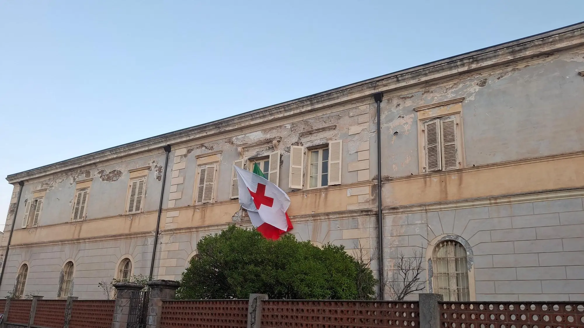 https://immagini.unionesarda.it/version/c:NDgwOGUyOTktYjhjZC00:NDQwMzNhNzAtNTdkZS00/image.webp?f=16:9