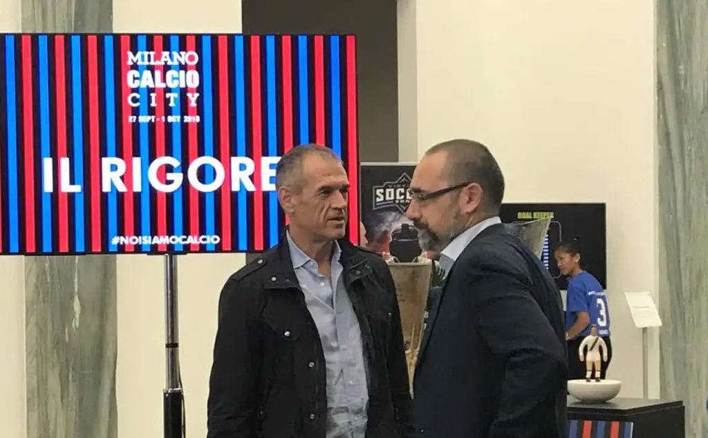 Carlo Cottarelli con il giornalista Marco Bellinazzo durante l’incontro di CalcioCity
