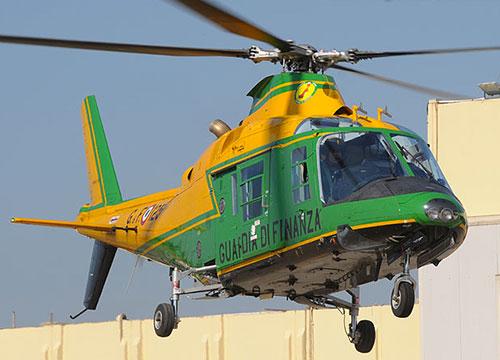 Resti di un elicottero militare a Maddalena spiaggia: si riaccendono i fari sul mistero del “Volpe 132”