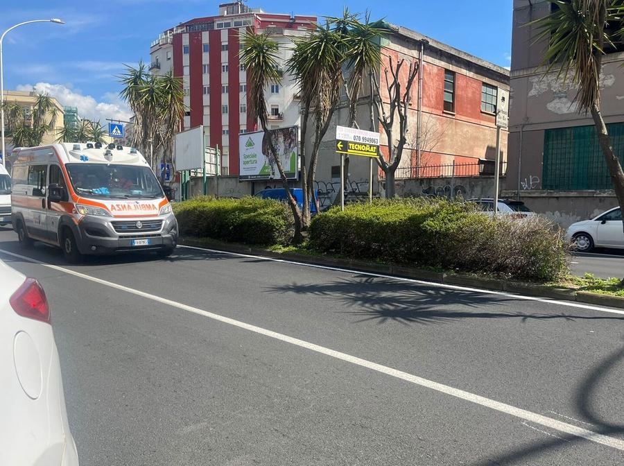 Investita da un’auto, grave una 62enne