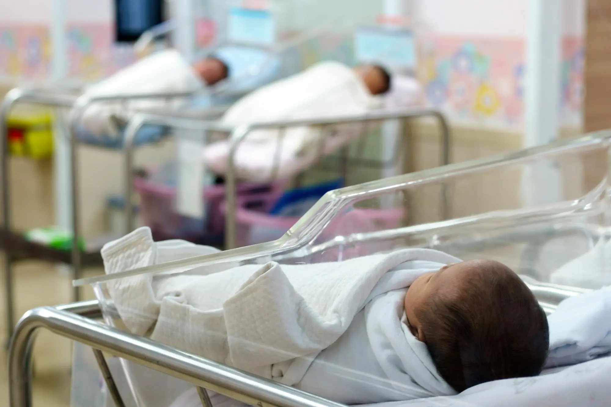 Un bambino in ospedale (foto archivio L'Unione Sarda)
