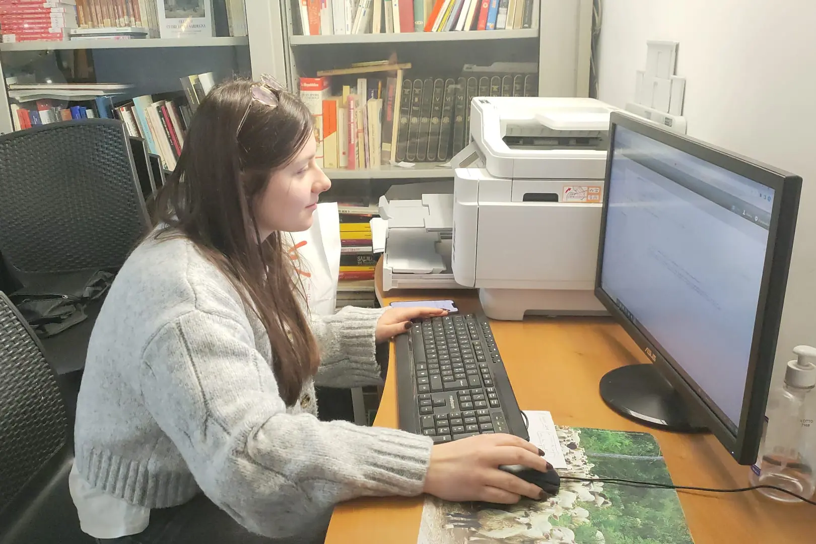 Una ragazza durante il tirocinio (foto concessa)