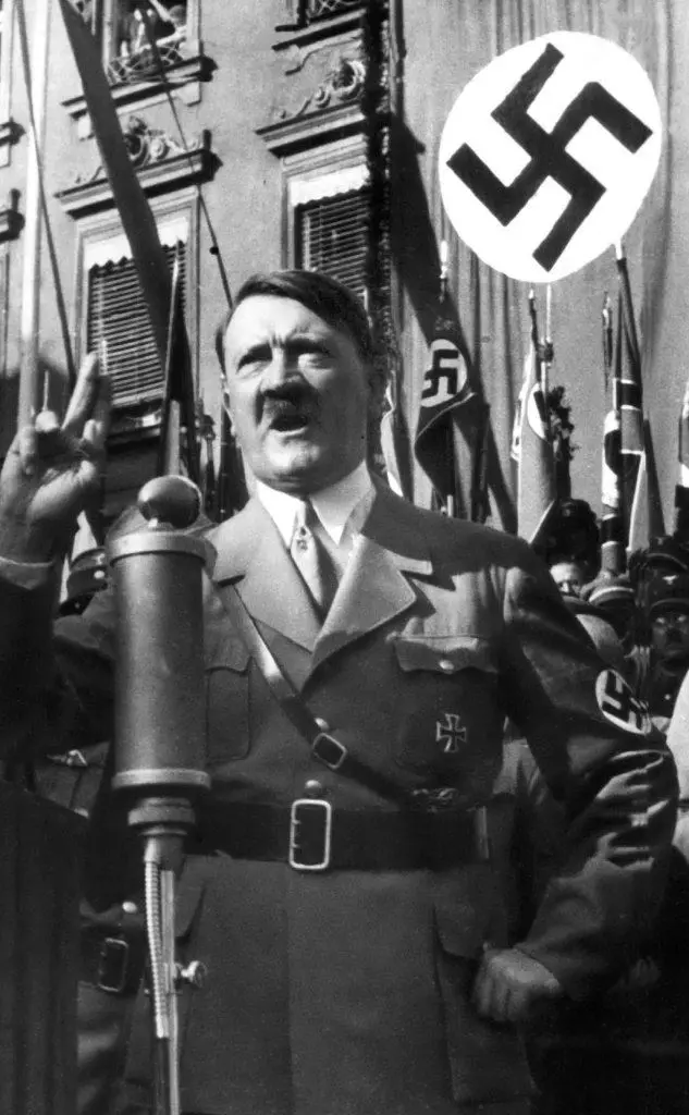 Un discorso di Hitler (Ansa)