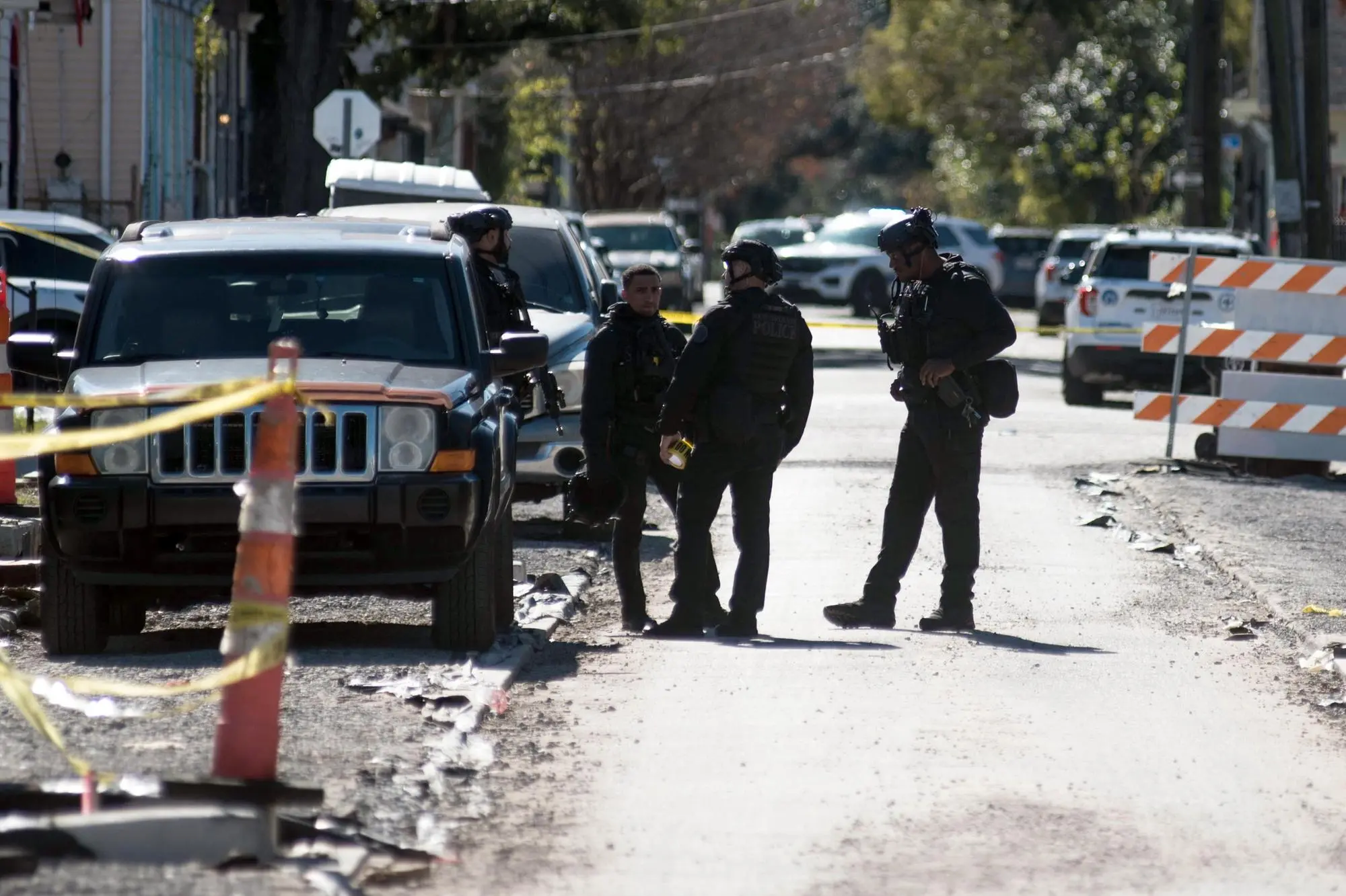 epa11801725 Police investigate a house in the 7th Ward in New Orleans, Louisiana, USA, 01 January 2025. At least 10 people are dead and 30 injured after a man drove a white pickup truck into a crowd on Bourbon Street. The driver was killed in a shootout with police. The FBI is investigating the incident as an act of terrorism. EPA/SHAWN FINK